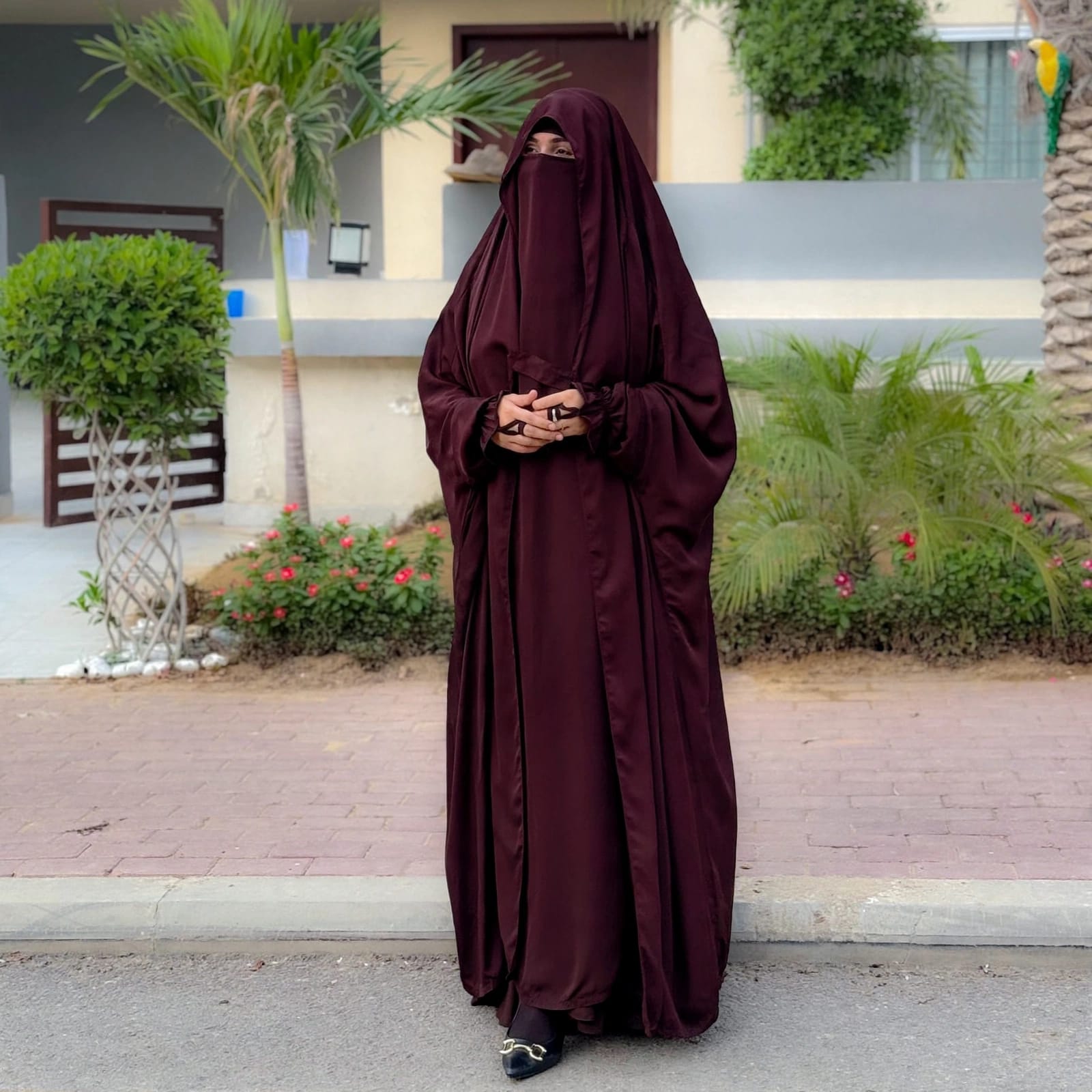 Saudi Jilbab Maroon